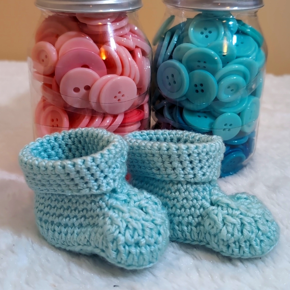 NWOT Hand Crocheted Blue Baby Booties  Acrylic Baby Soft Wool